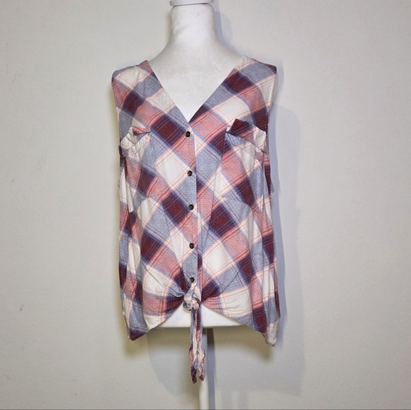 Plaid Button-Up Top - Picture 2 of 5